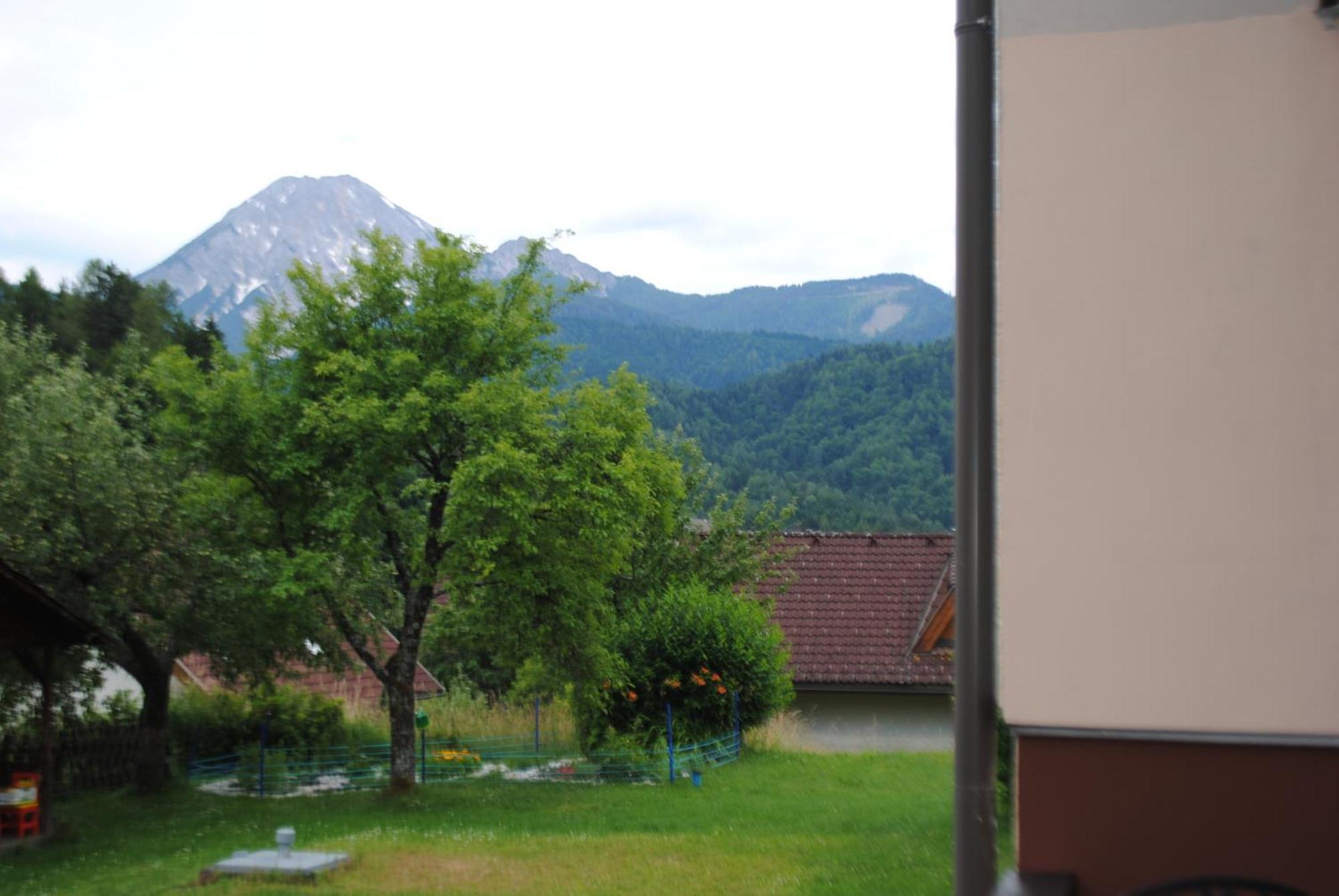 Ferienhaus Michor Latschach ober dem Faakersee Exterior photo