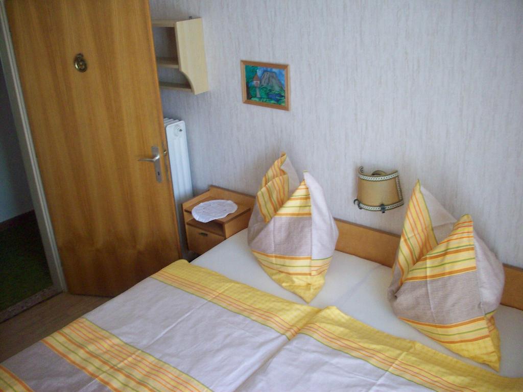 Ferienhaus Michor Latschach ober dem Faakersee Room photo